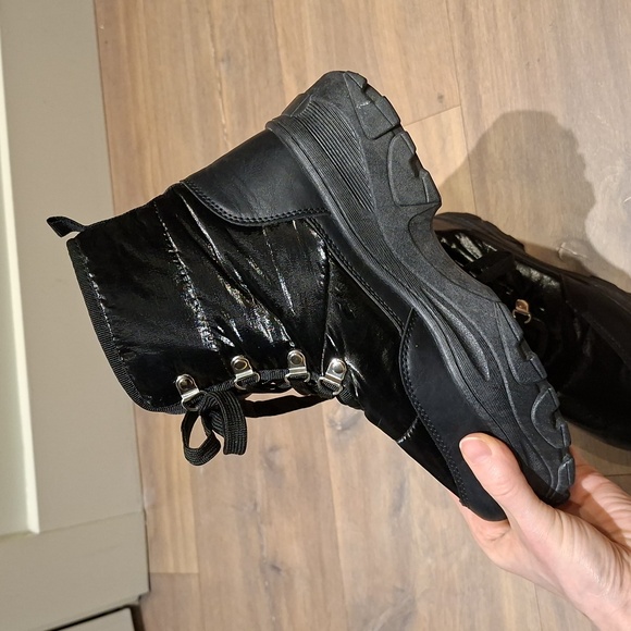 Bebe Sport Women's "Jadah" Y2K Quilted Winter Puffer/Moon Boots (Size 7) - Picture 4 of 9